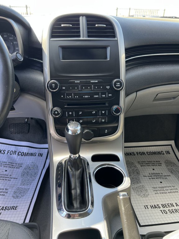 2015 Chevrolet Malibu Image 19