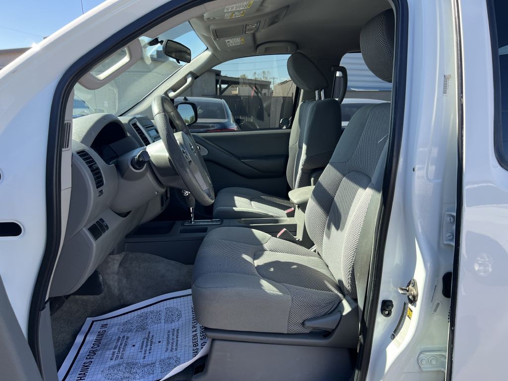 2014 Nissan Frontier Image 10
