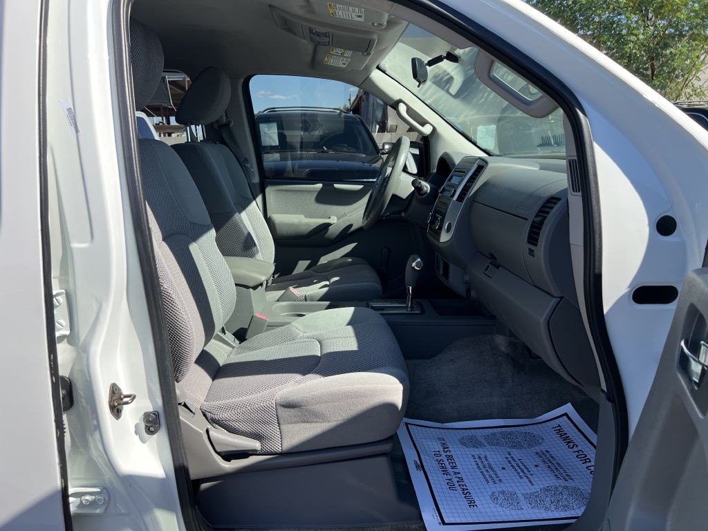 2014 Nissan Frontier Image 16