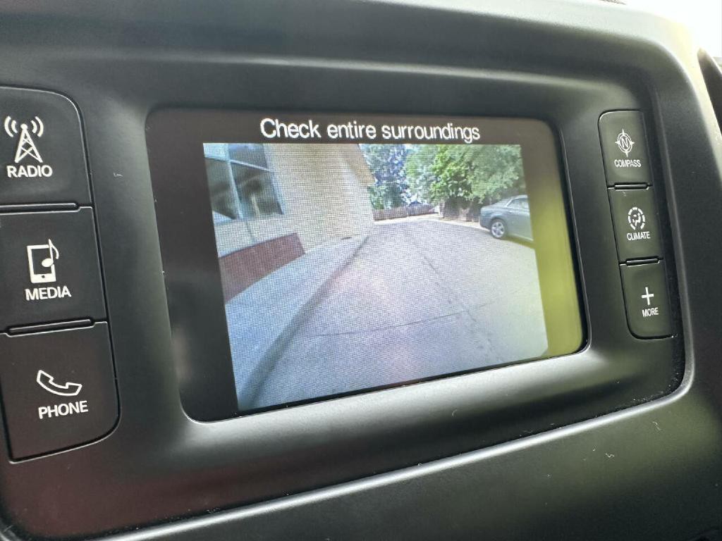 2018 Jeep Cherokee Image 5