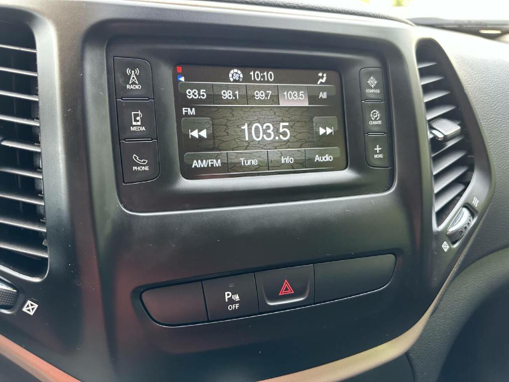 2018 Jeep Cherokee Image 6