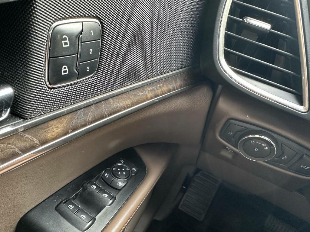 2016 Lincoln MKX Image 11
