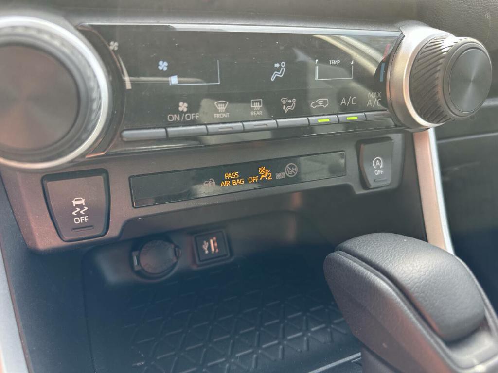 2024 Toyota Rav4 Image 7