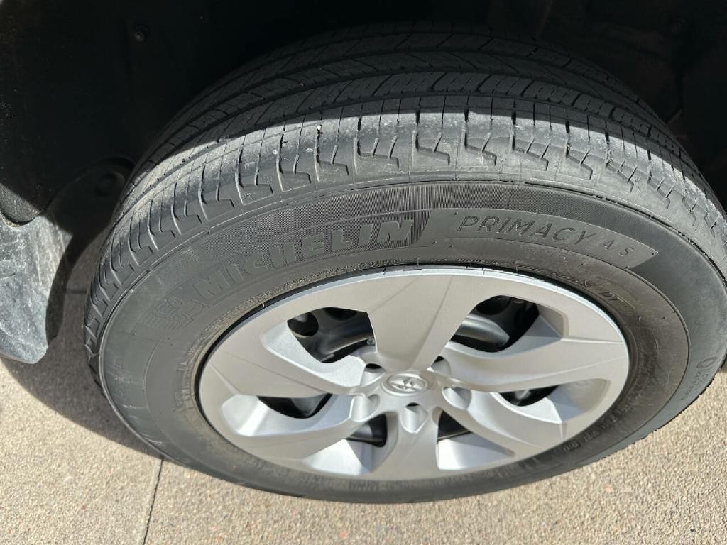 2024 Toyota Rav4 Image 16