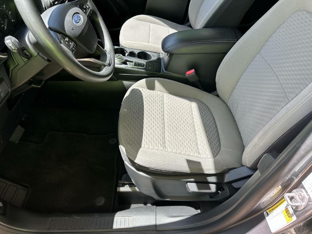 2022 Ford Escape Image 4