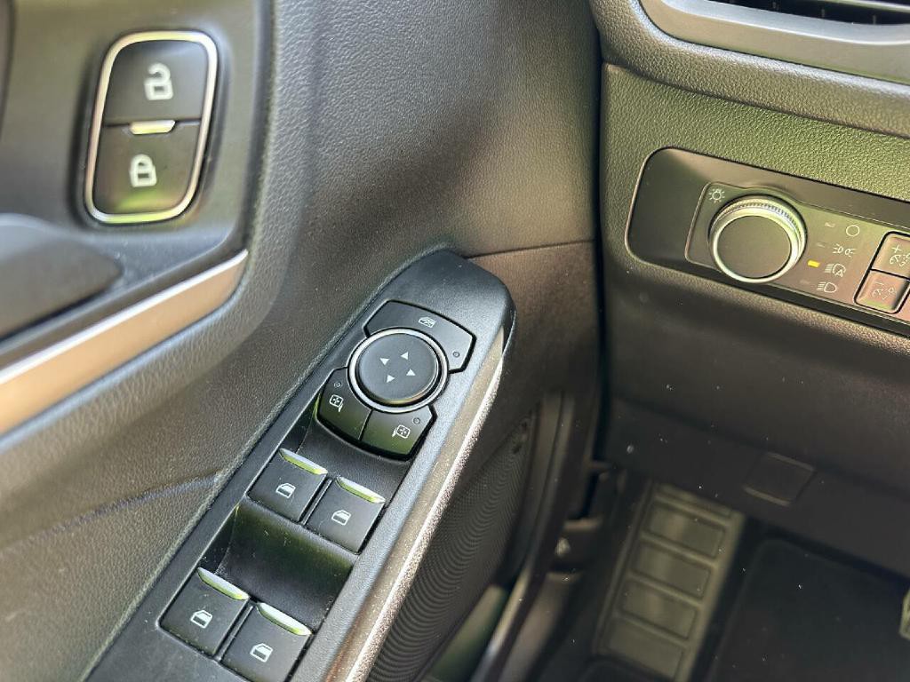 2022 Ford Escape Image 9
