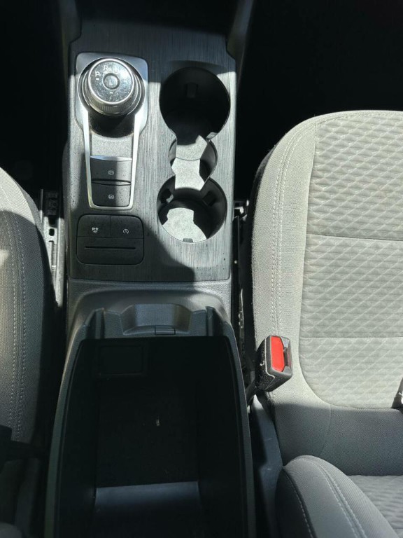 2022 Ford Escape Image 10