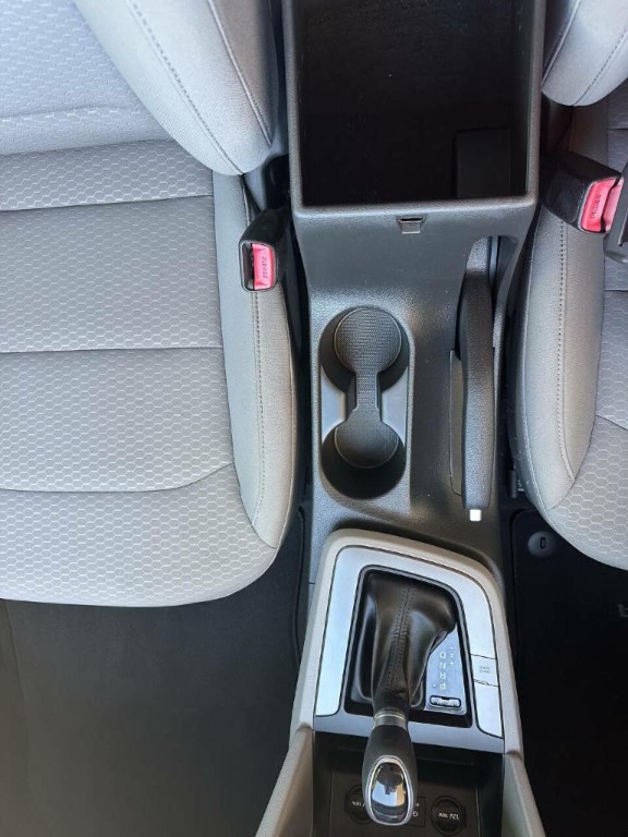 2020 Hyundai Elantra Image 10