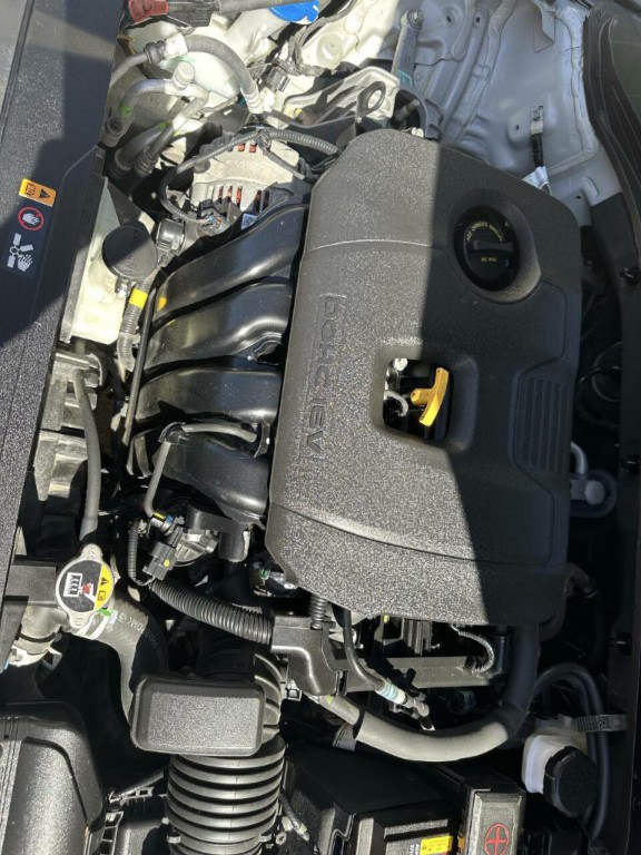 2020 Hyundai Elantra Image 18