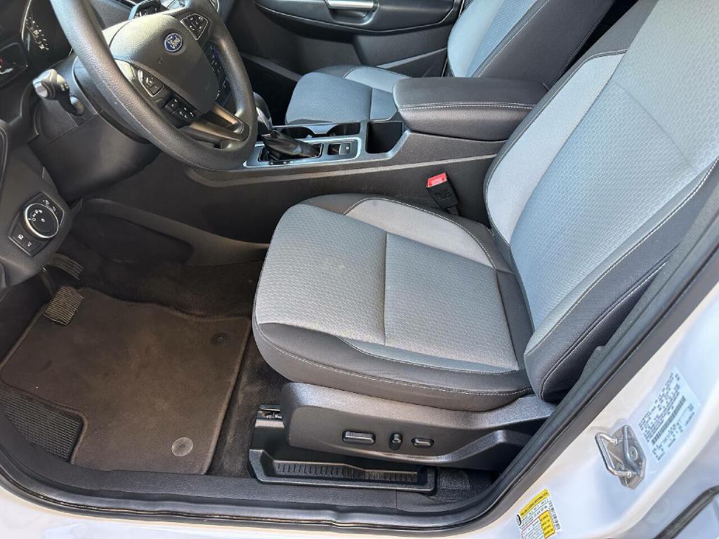 2019 Ford Escape Image 4