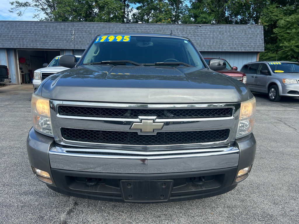 2007 Chevrolet Silverado 1500 Image 2
