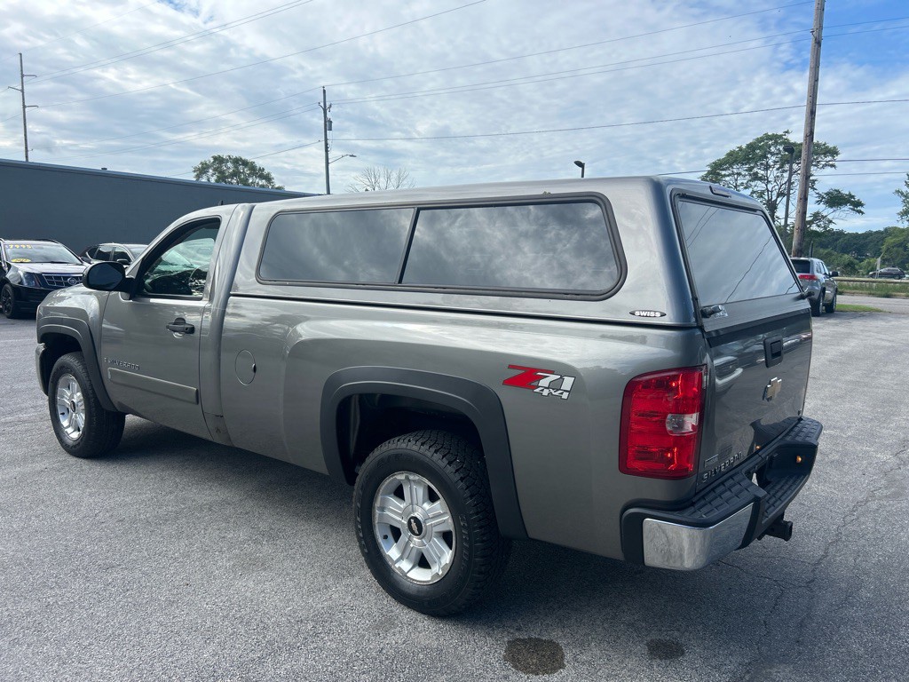 2007 Chevrolet Silverado 1500 Image 4