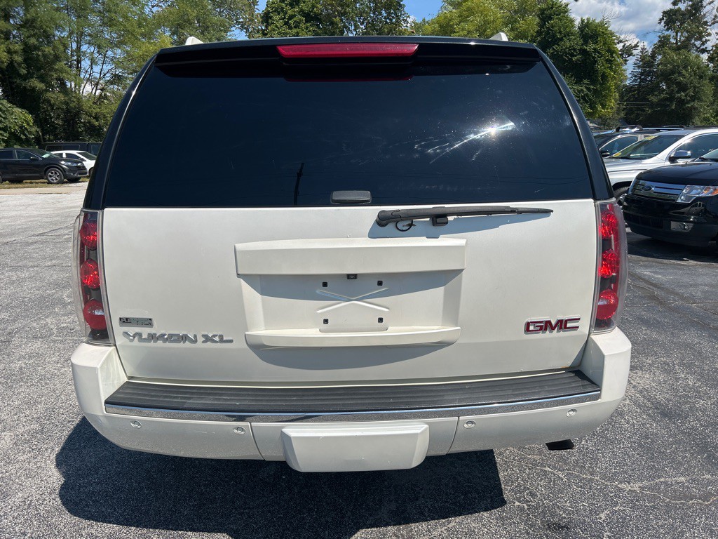 2011 GMC Yukon Image 5