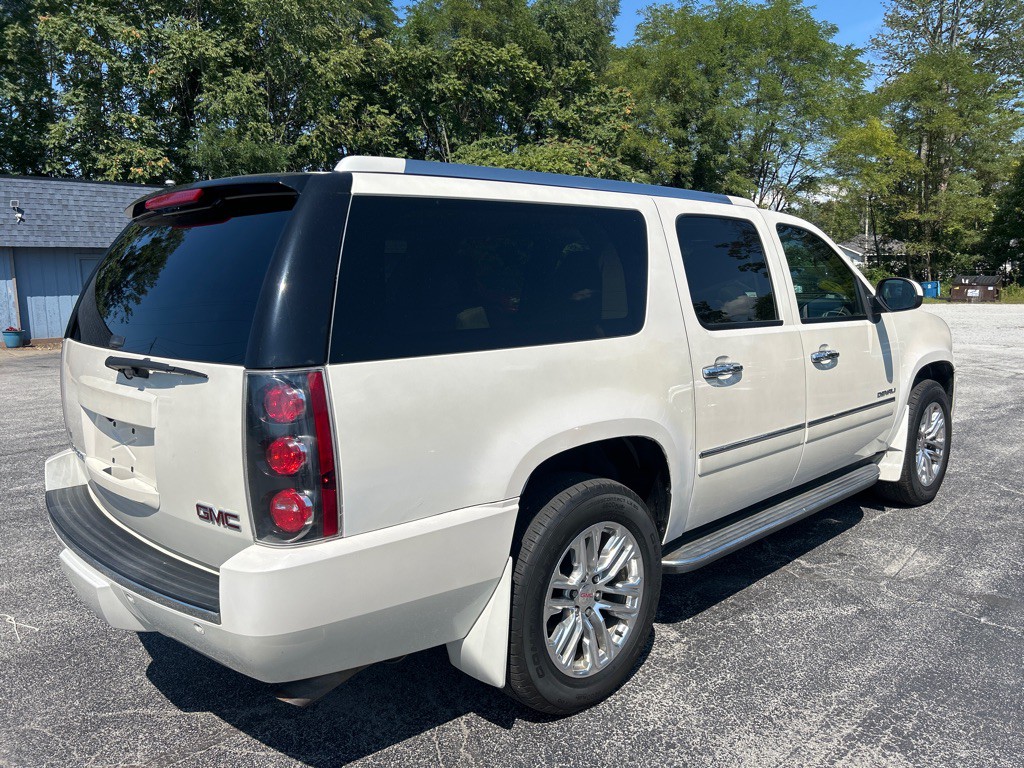 2011 GMC Yukon Image 6