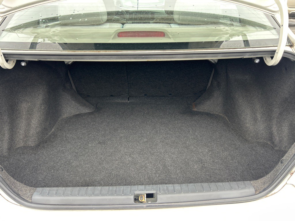 2004 Toyota Corolla Image 17