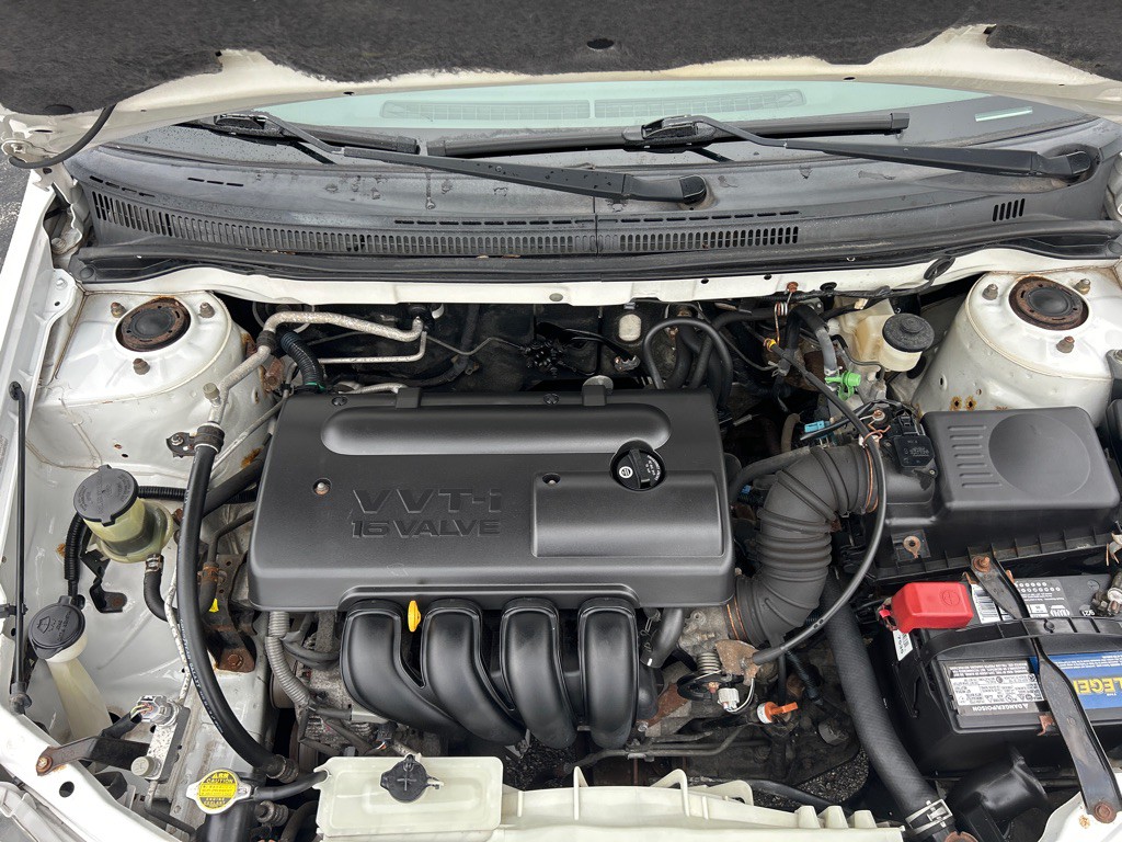 2004 Toyota Corolla Image 25