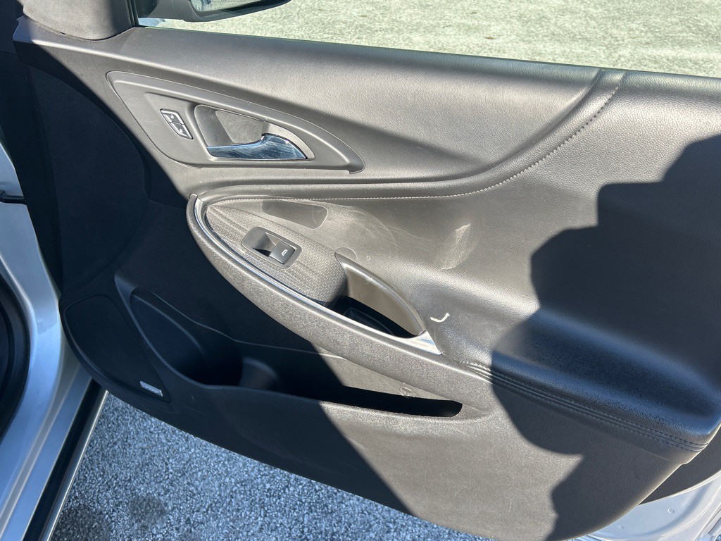 2016 Chevrolet Malibu Image 15