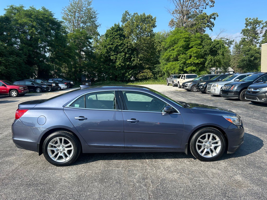 2015 Chevrolet Malibu Image 4