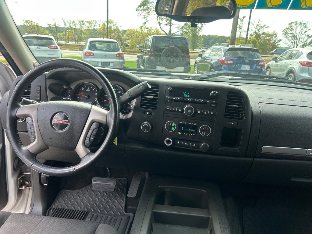 2011 GMC Sierra 1500 Image 24