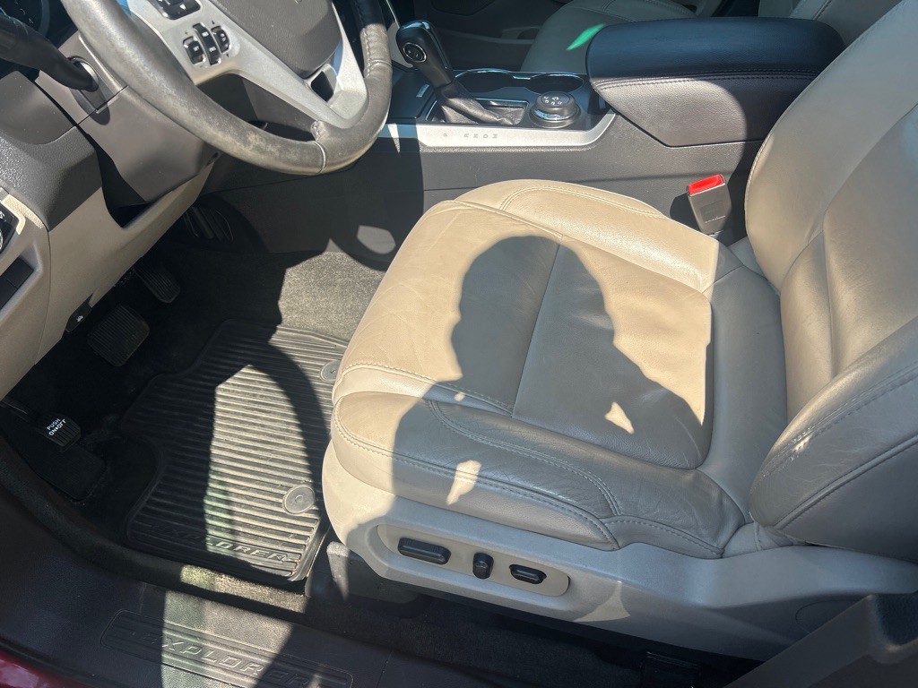 2015 Ford Explorer Image 11