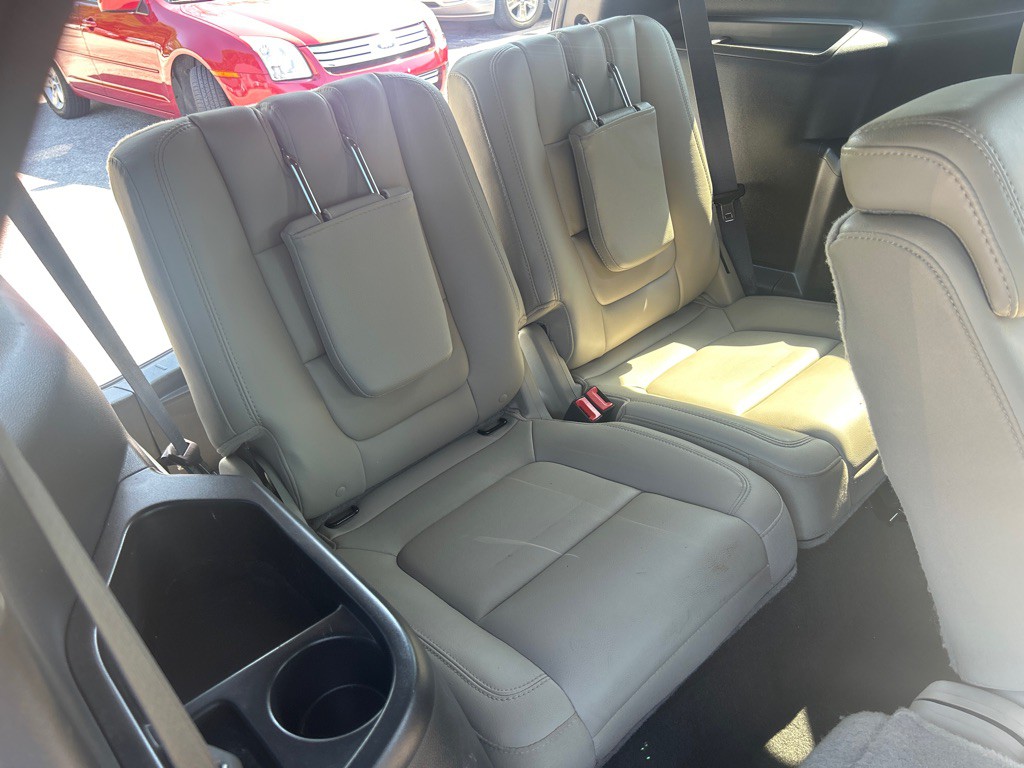 2015 Ford Explorer Image 19