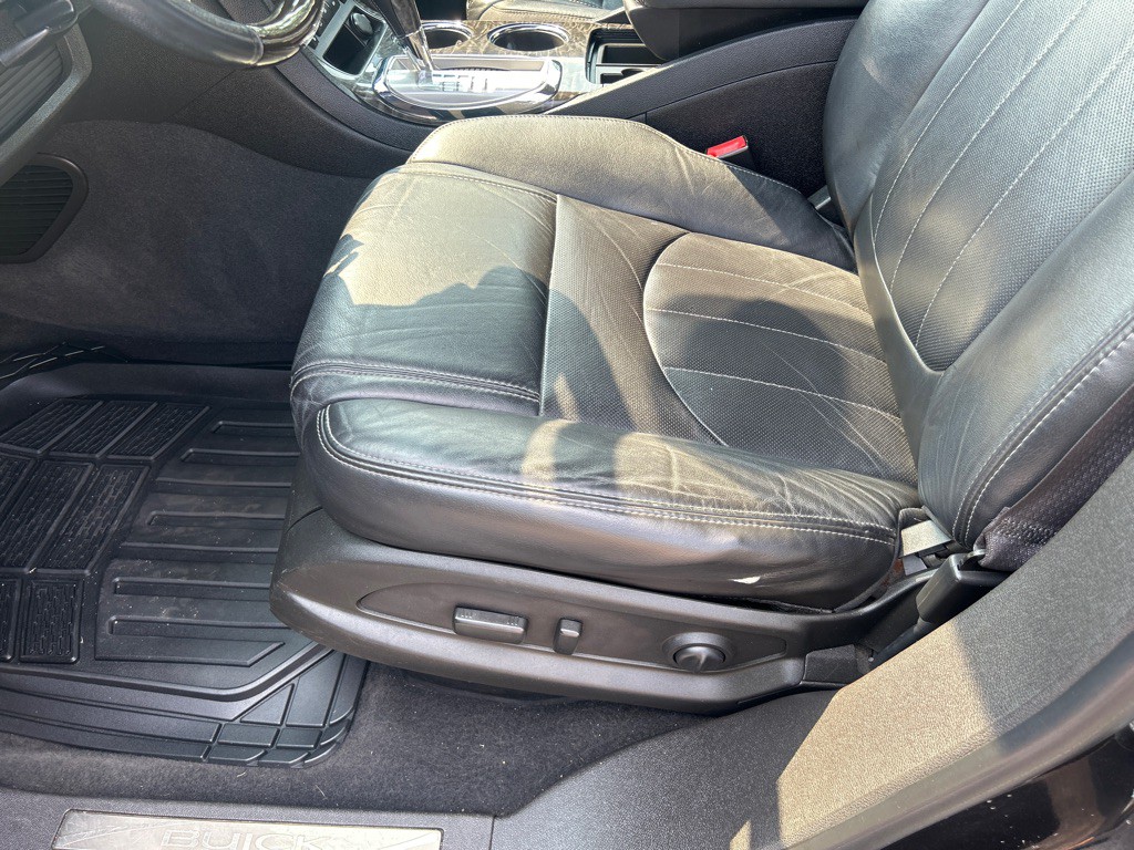 2013 Buick Enclave Image 10