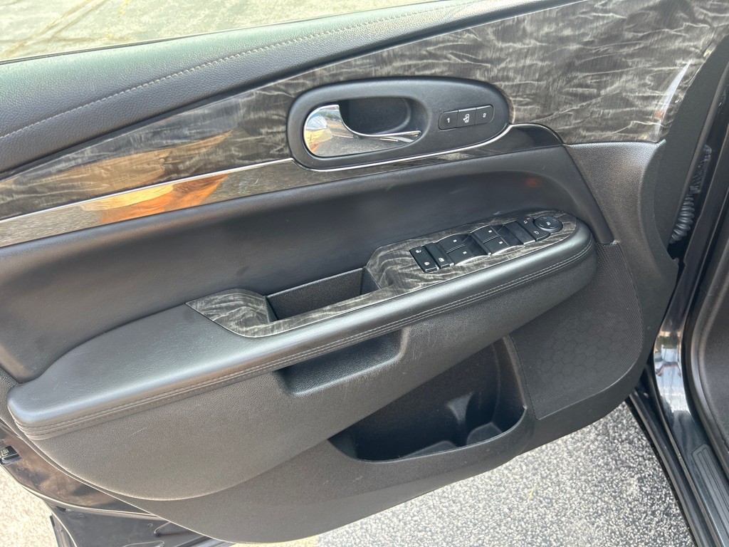2013 Buick Enclave Image 11