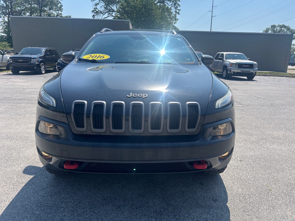 2016 Jeep Cherokee Image 2