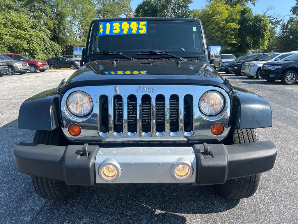 2012 Jeep Wrangler Unlimited Image 2