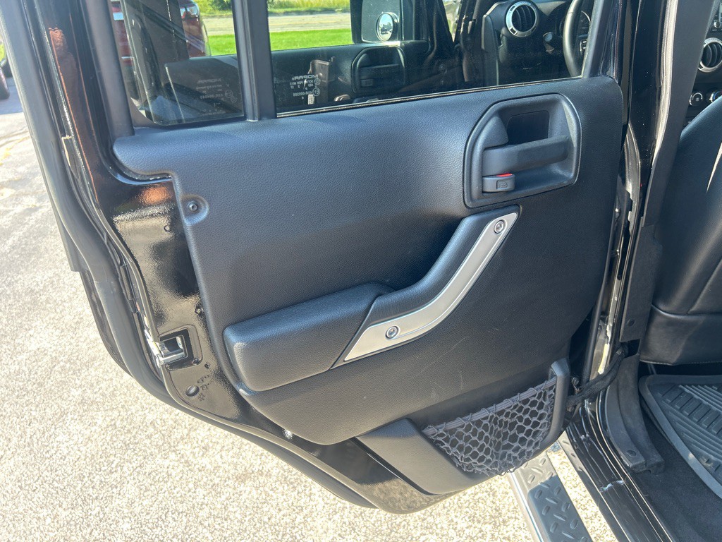 2012 Jeep Wrangler Unlimited Image 14
