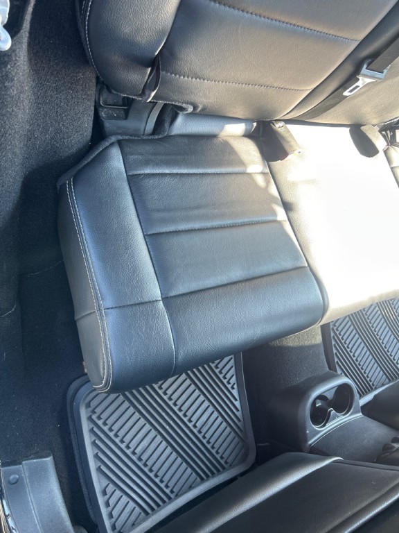 2012 Jeep Wrangler Unlimited Image 16