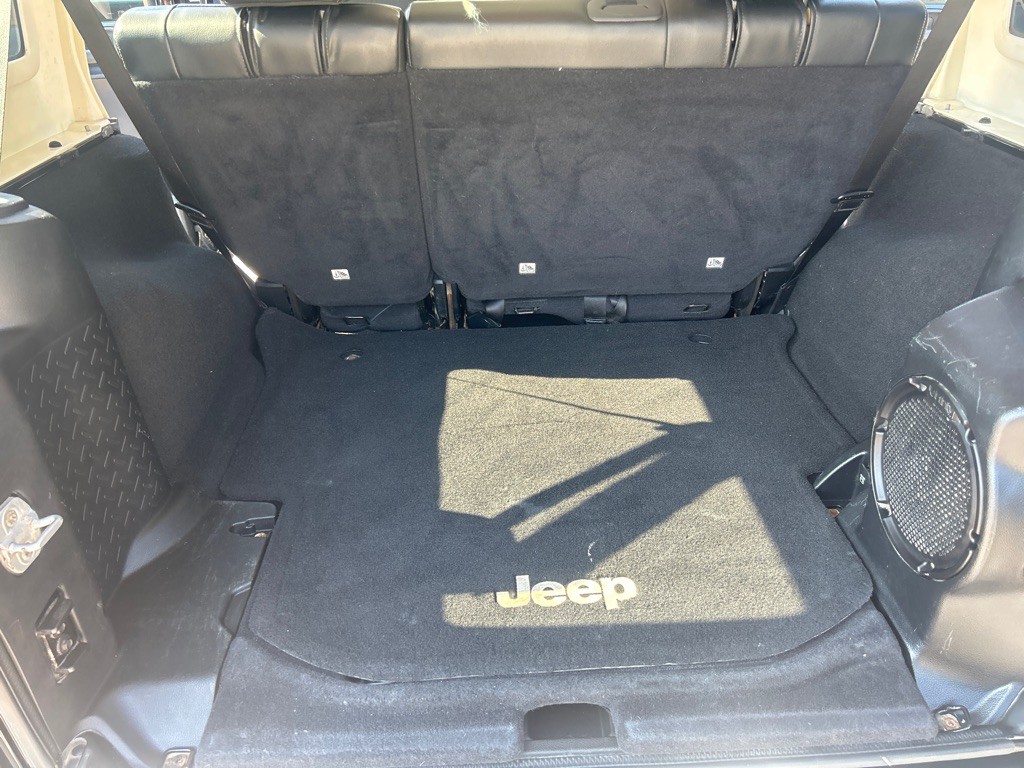 2012 Jeep Wrangler Unlimited Image 18