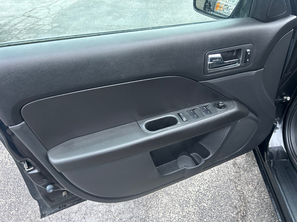 2009 Ford Fusion Image 12