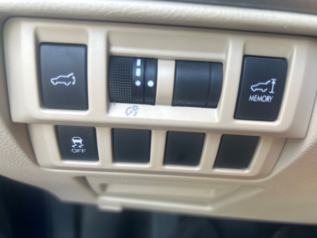 2017 Subaru Outback Image 33