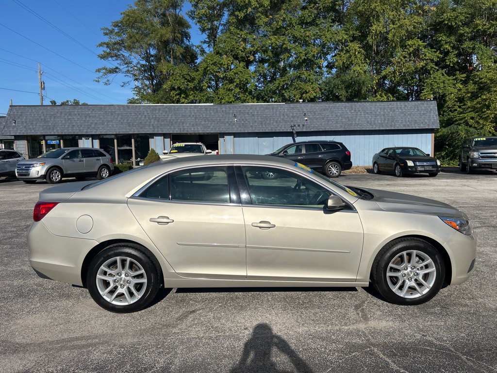 2016 Chevrolet Malibu Image 7