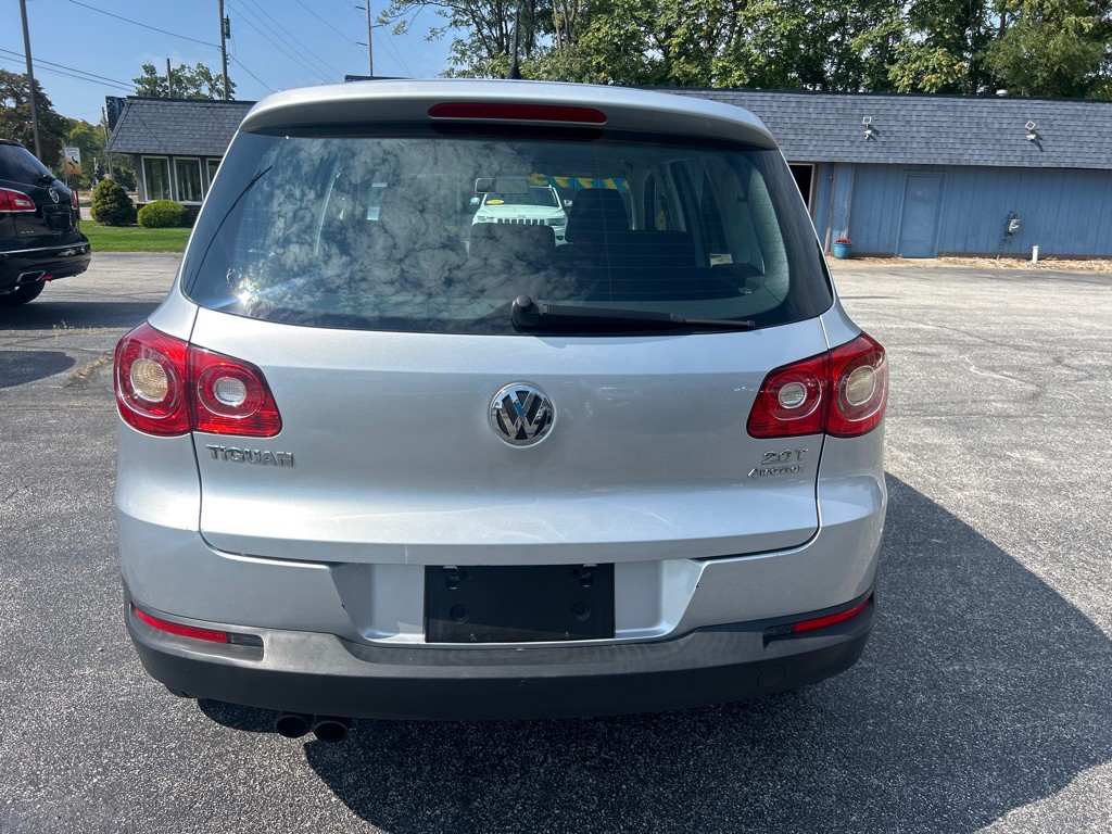 2011 Volkswagen Tiguan Image 5