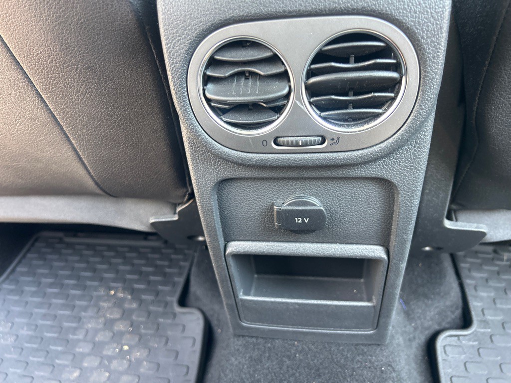 2011 Volkswagen Tiguan Image 19