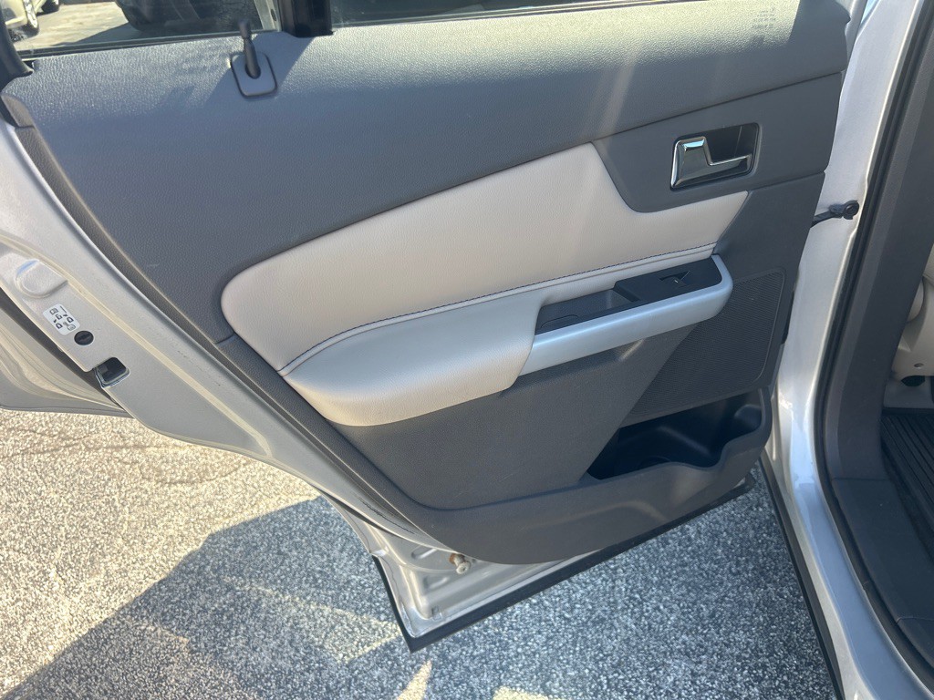 2014 Ford Edge Image 14