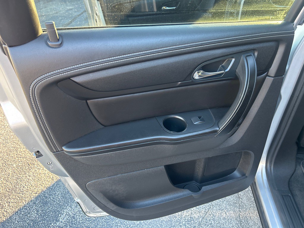 2017 Chevrolet Traverse Image 14