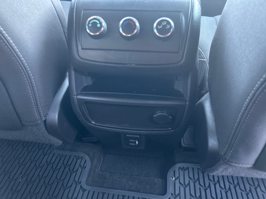 2017 Chevrolet Traverse Image 20