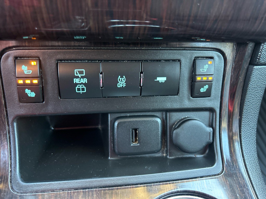 2017 Chevrolet Traverse Image 25