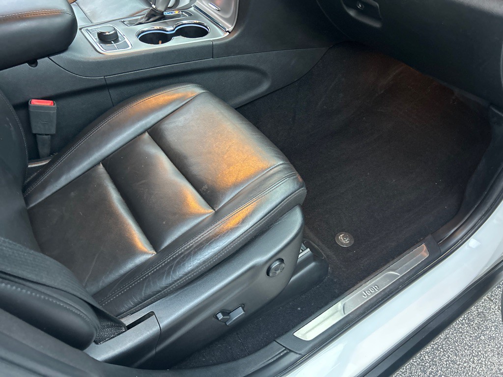 2020 Jeep Grand Cherokee Image 14