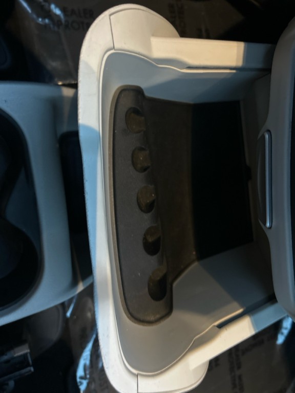 2017 Chrysler Pacifica Image 27