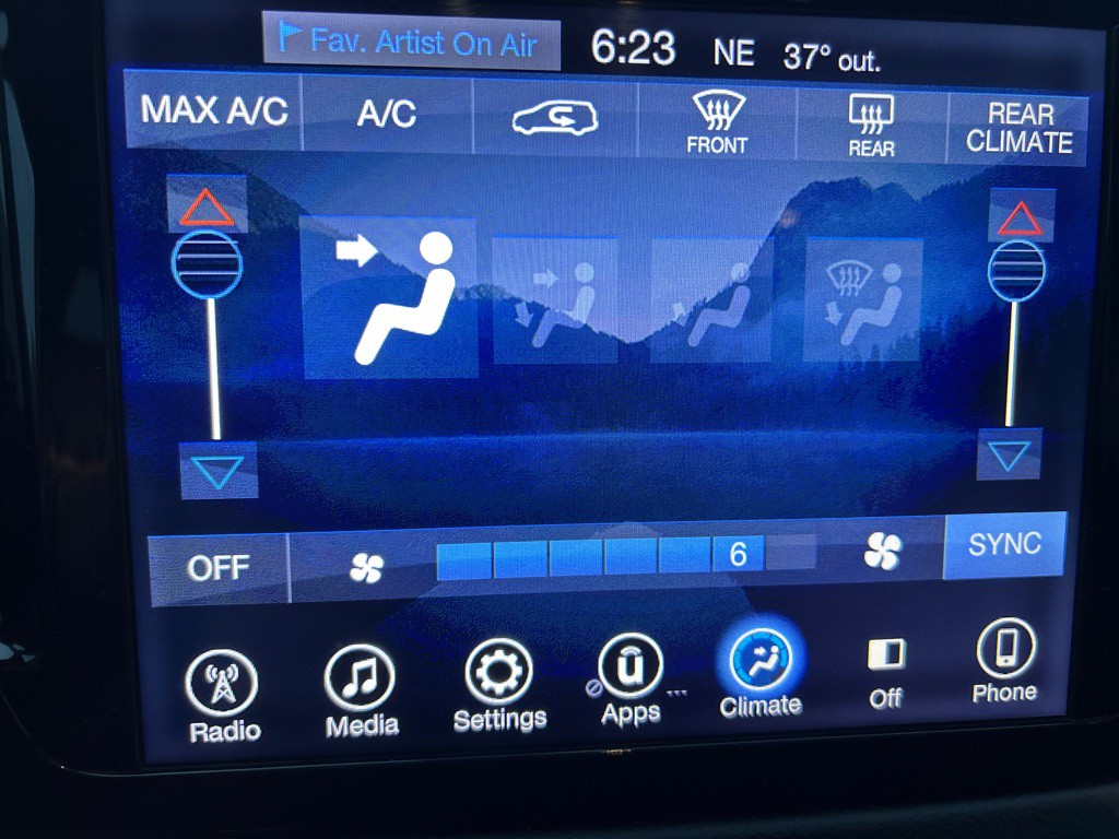 2017 Chrysler Pacifica Image 30