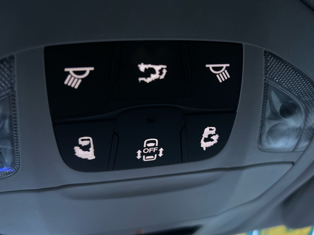 2017 Chrysler Pacifica Image 32