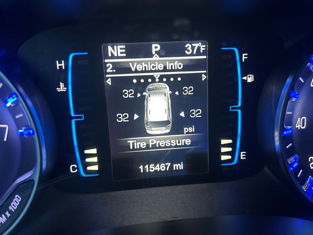 2017 Chrysler Pacifica Image 33