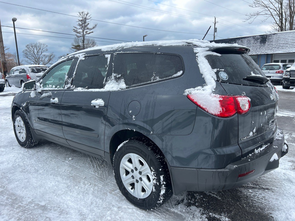 2009 Chevrolet Traverse Image 4