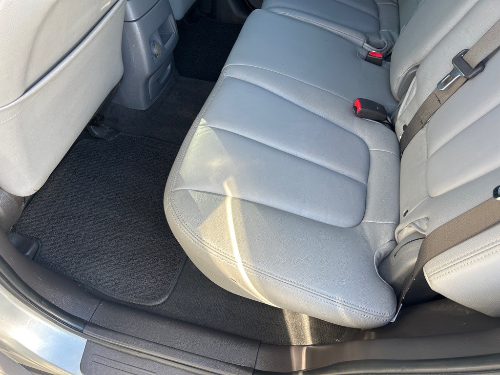 2012 Hyundai Santa Fe Image 11