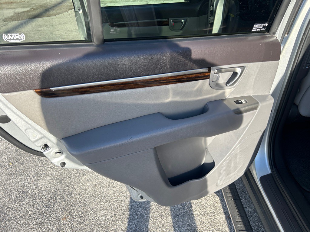 2012 Hyundai Santa Fe Image 12