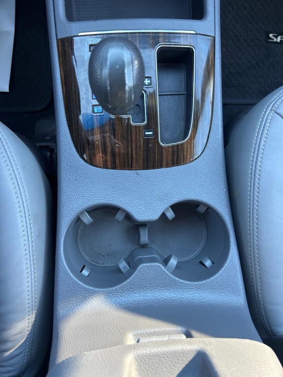 2012 Hyundai Santa Fe Image 24